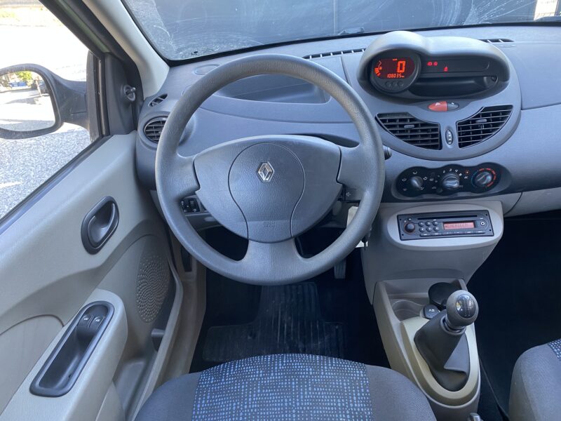 RENAULT TWINGO II 2009