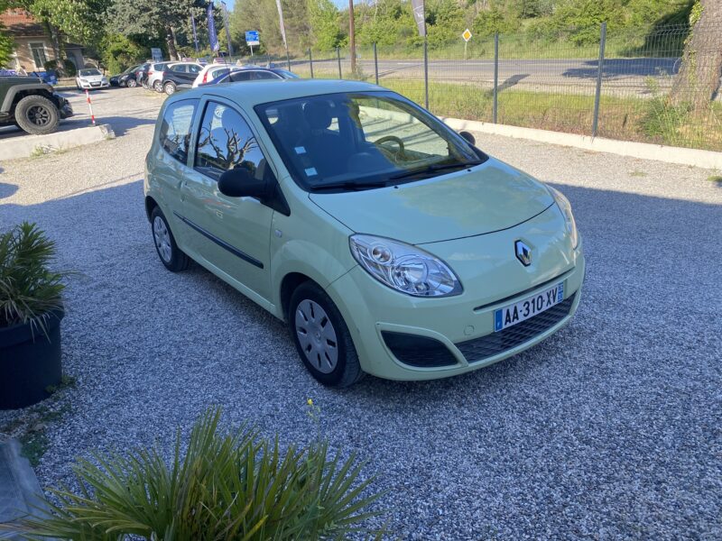 RENAULT TWINGO II 2009