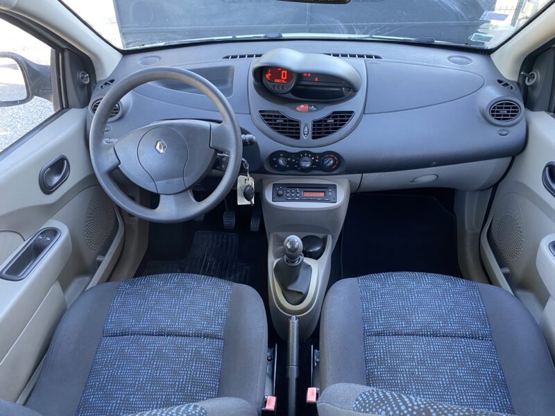 RENAULT TWINGO II 2009