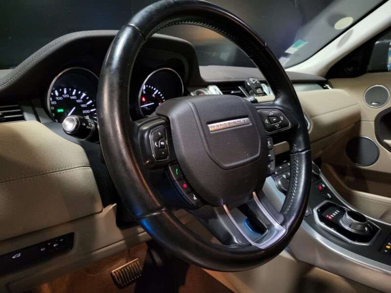 LAND ROVER RANGE ROVER EVOQUE 2.2 TD4 4x4 150cv Toit Panoramique, Caméra , Interieur Cuir