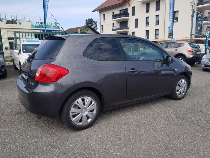 TOYOTA AURIS 1.4 VVT-i 97CV LUNA
