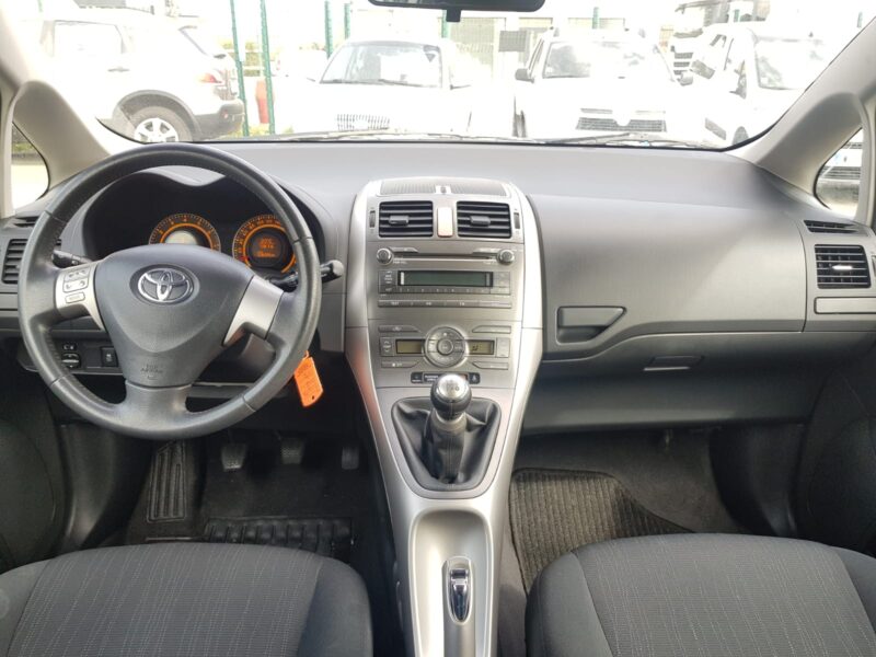 TOYOTA AURIS 1.4 VVT-i 97CV LUNA