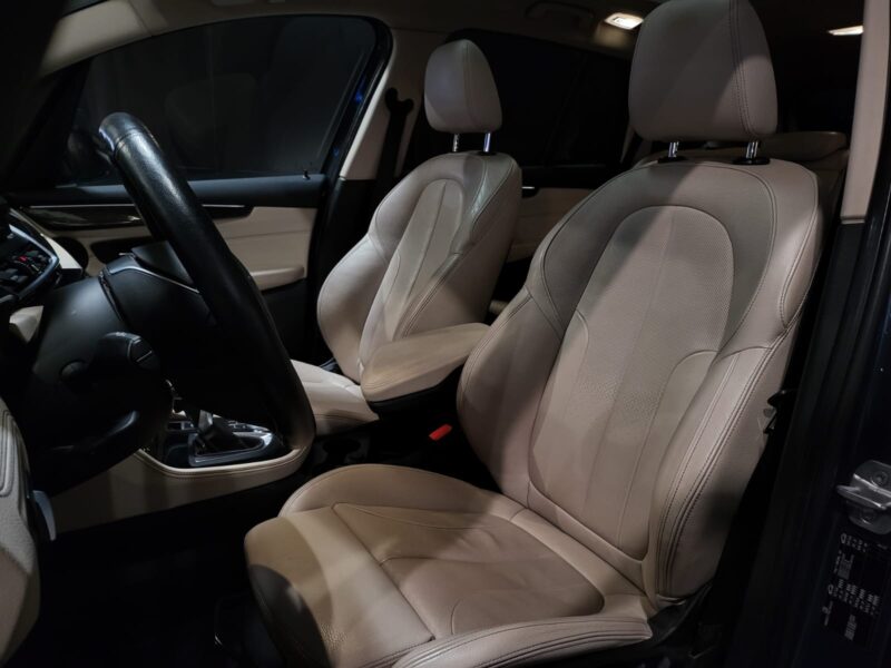 BMW SERIE 2 BMW 2 Grand Tourer 218d 150Cv LUXURY 7 PLACES Toit Ouvrant Panoramique , Sièges Chauffan