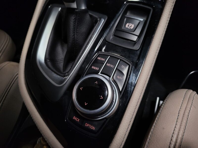 BMW SERIE 2 BMW 2 Grand Tourer 218d 150Cv LUXURY 7 PLACES Toit Ouvrant Panoramique , Sièges Chauffan