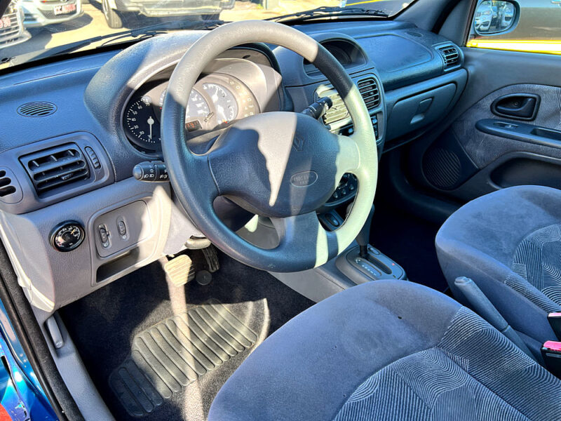 RENAULT CLIO II 1998