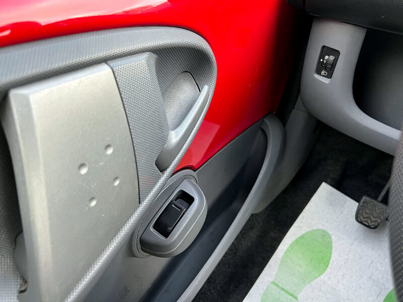 CITROEN C1 1.0 68 Cv KIT BLUETOOTH USB / 4 Cv IDEALE JEUNE PERMIS - Garantie1an