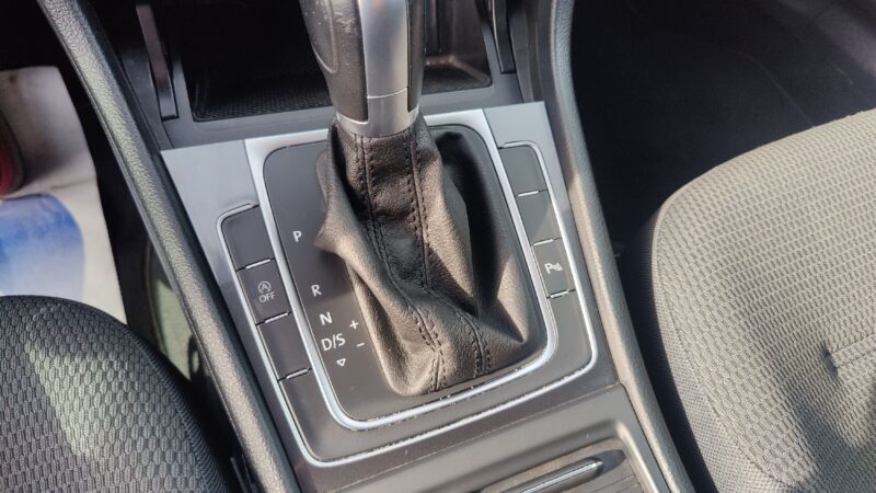 VOLKSWAGEN GOLF VII 1.6 TDI 115cv BVA CONFORTLINE BUSINESS