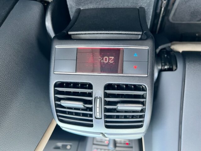 MERCEDES BENZ E 250 CGI CABRIOLET AVANTGARDE