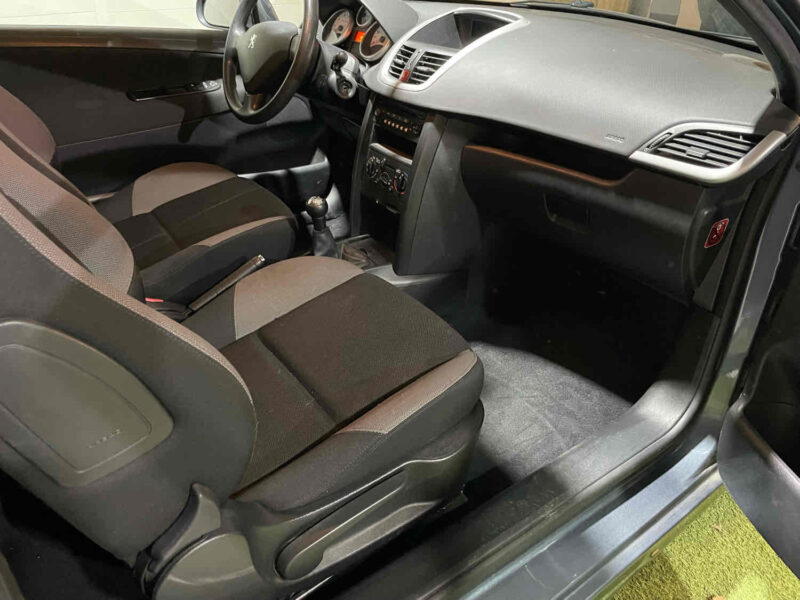 PEUGEOT 207 2008 1.4 95cv