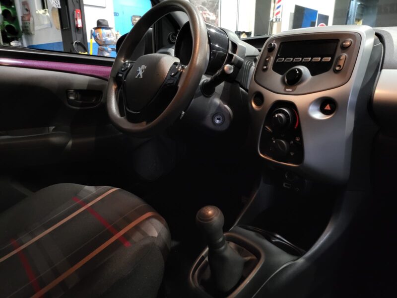 PEUGEOT 108 1.0 VTi 69cv 5 Portes ACTIVE FAIBLE KM