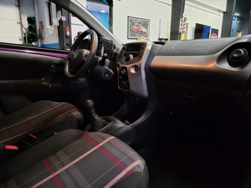 PEUGEOT 108 1.0 VTi 69cv 5 Portes ACTIVE FAIBLE KM
