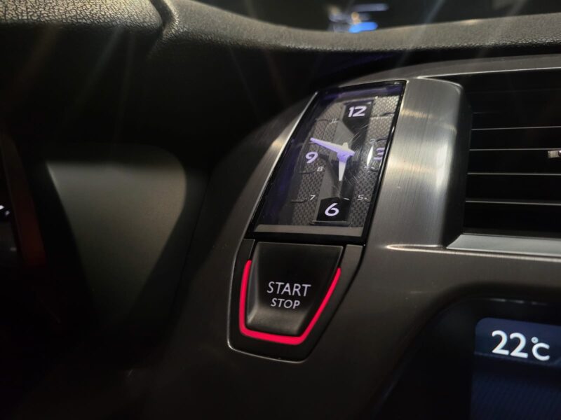 CITROEN DS52.0 HDi 160 SO CHIC // TOIT PANORAMIQUE , CAMERA