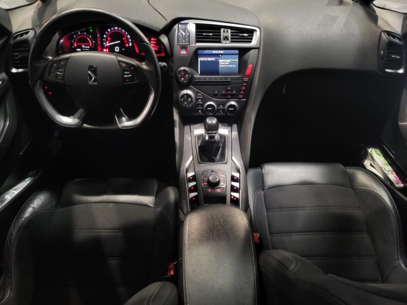 CITROEN DS52.0 HDi 160 SO CHIC // TOIT PANORAMIQUE , CAMERA