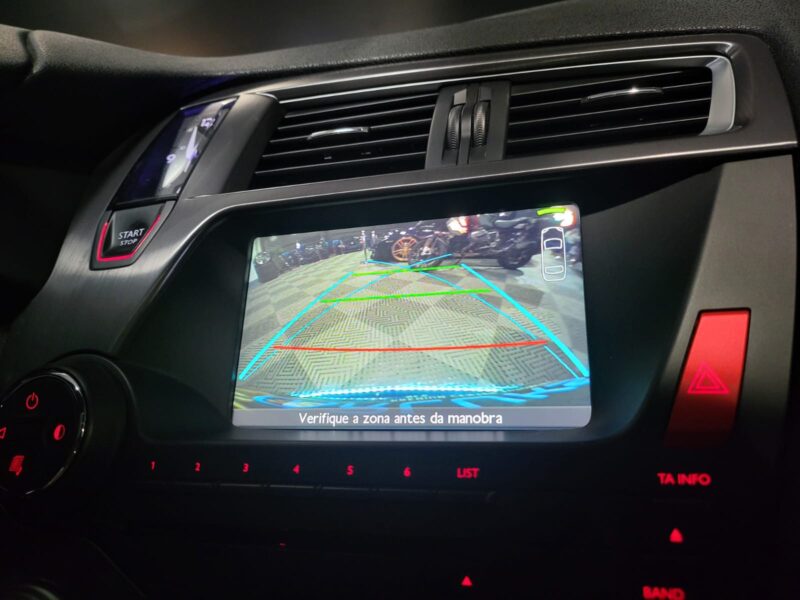 CITROEN DS52.0 HDi 160 SO CHIC // TOIT PANORAMIQUE , CAMERA