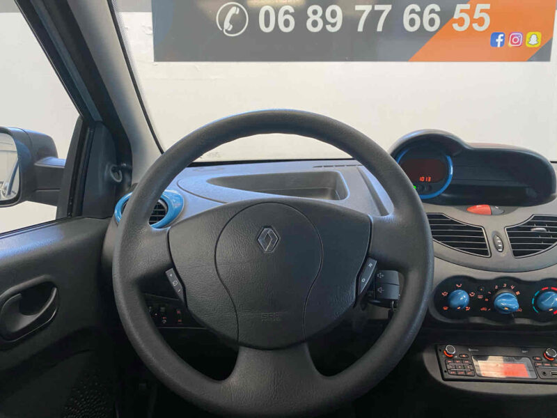 RENAULT TWINGO II 2012