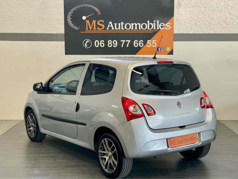 RENAULT TWINGO II 2012