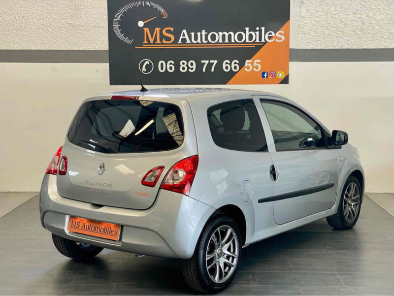 RENAULT TWINGO II 2012