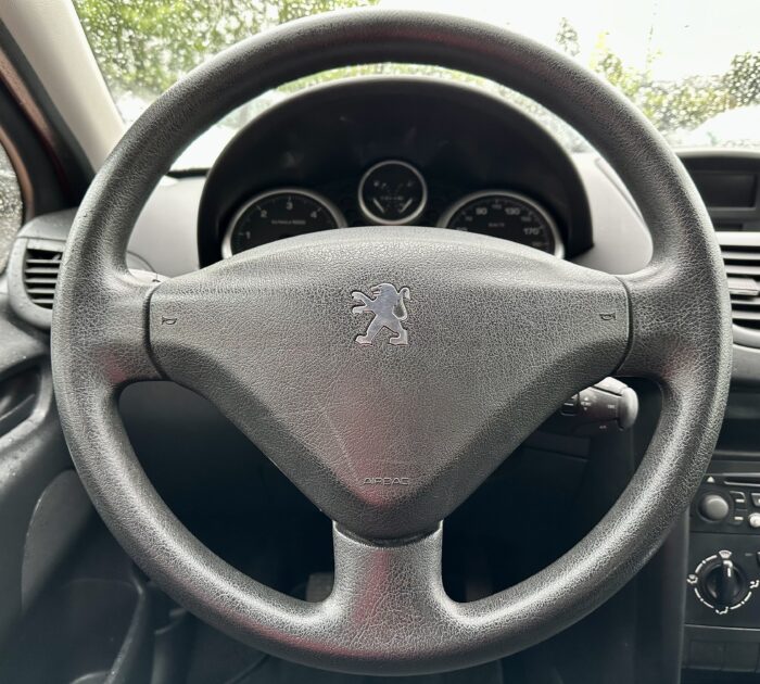 PEUGEOT 207 2009