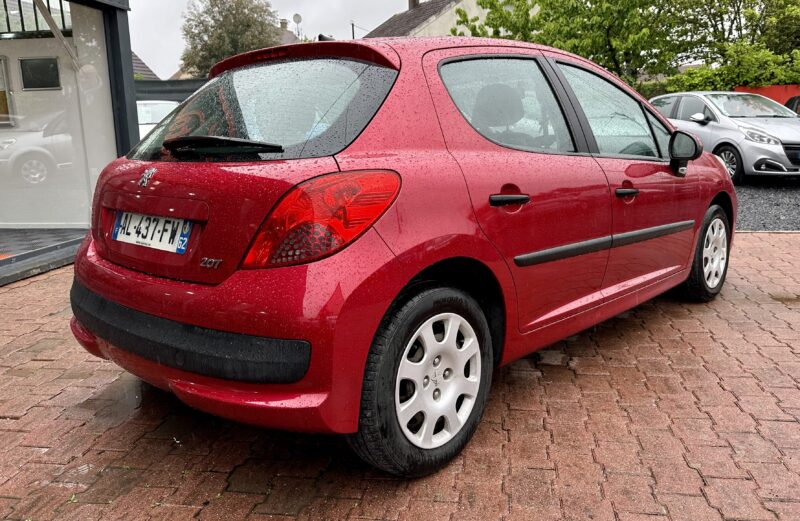 PEUGEOT 207 2009