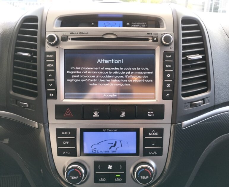 HYUNDAI SANTA FE II 2.2 CDRI 197 Cv 4WD PREMIUM 7 PLACES / BVA CUIR GPS Toit Ouvrant - Garantie1an