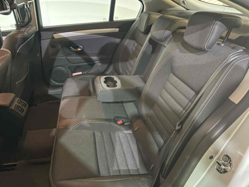 RENAULT LAGUNA III 2009 2.0 140cv