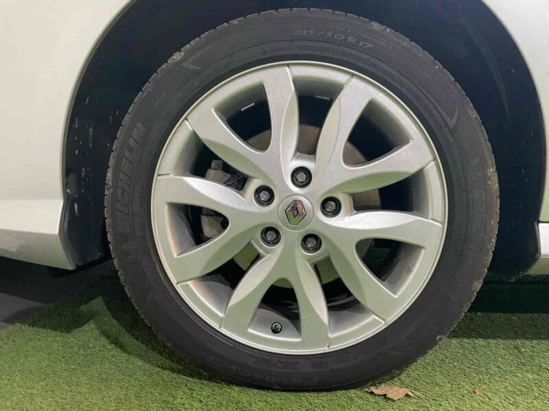 RENAULT LAGUNA III 2009 2.0 140cv