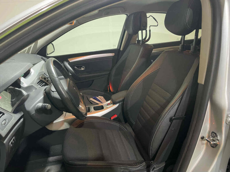 RENAULT LAGUNA III 2009 2.0 140cv