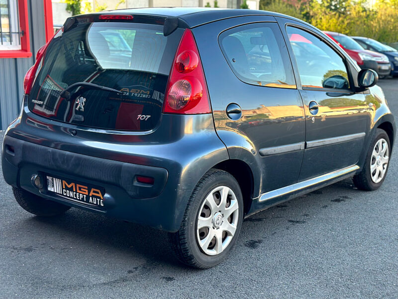 PEUGEOT 107 2009