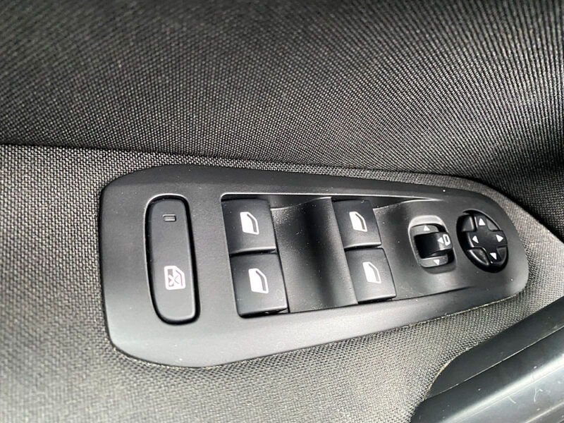 PEUGEOT 308 SW II 2017