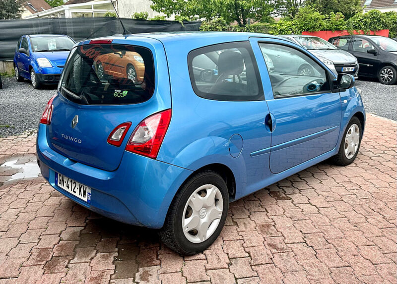 RENAULT TWINGO II 2013