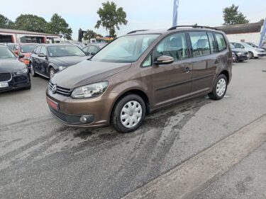 VOLKSWAGEN TOURAN 2014