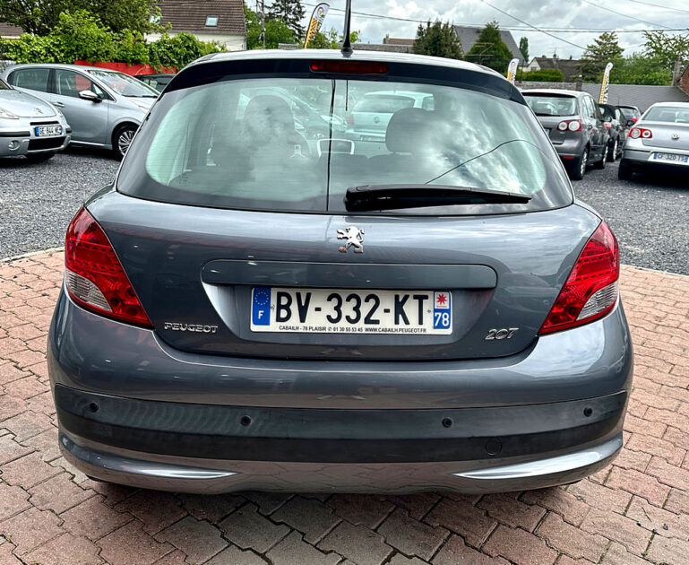 PEUGEOT 207 2011