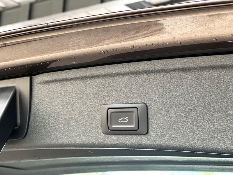 AUDI A4 ALLROAD 2.0 TDI 150CH CLEAN DIESEL AMBITION LUXE QUATTRO