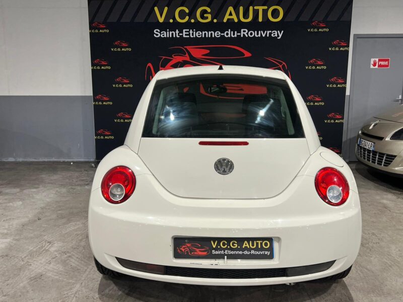 VOLKSWAGEN NEW BEETLE 2006