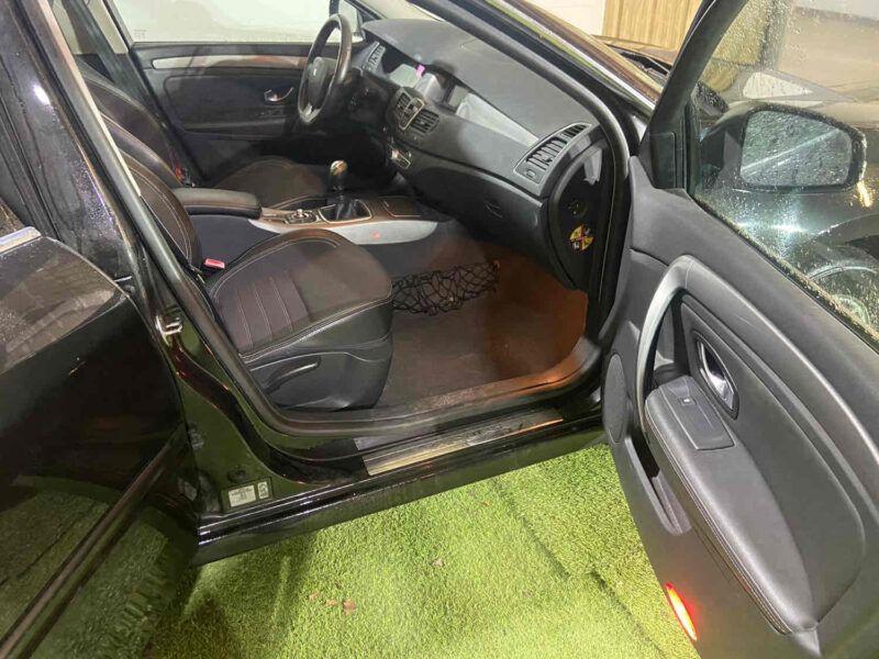 RENAULT LAGUNA III 2011 2.0 131cv