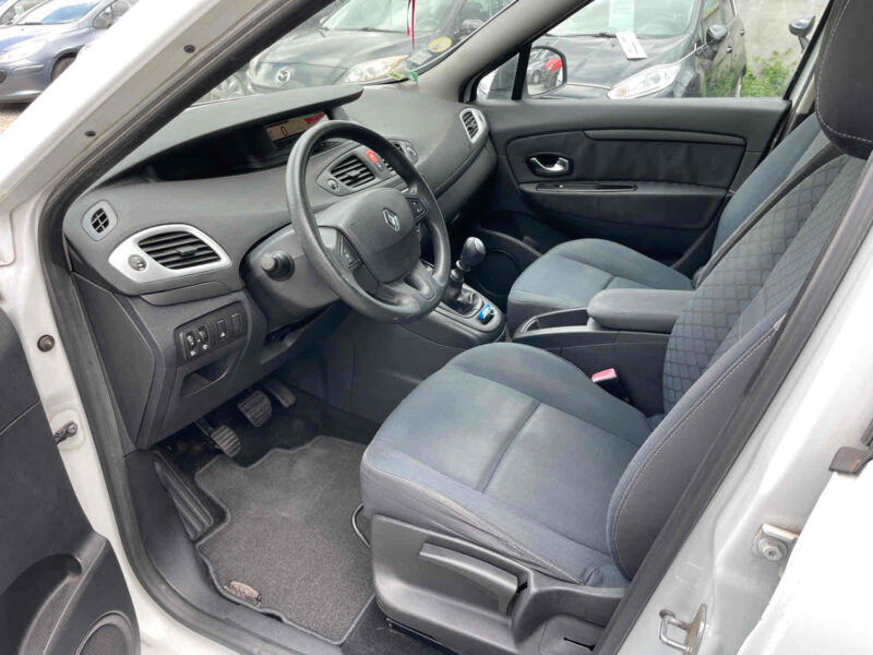 RENAULT Grand Scenic III 2010