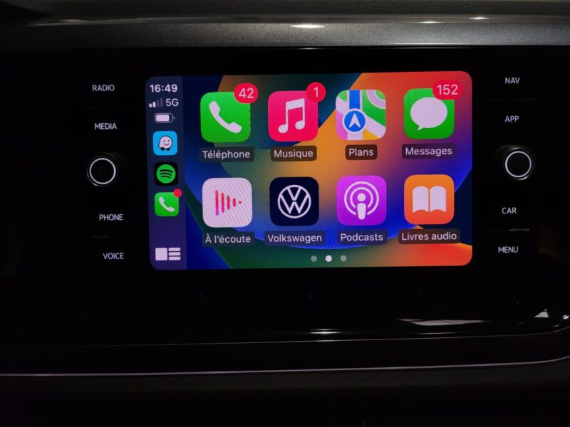 VOLKSWAGEN POLO 1.0 TSI 110cv R-line AppleCarplay , Feu Led , Régulateur / Limiteur