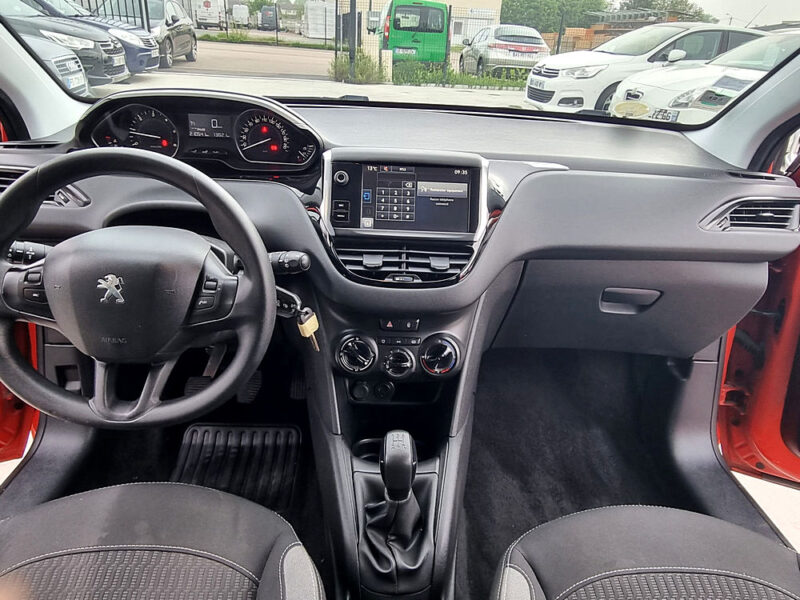 PEUGEOT 208 1.6 HDi 75 Active