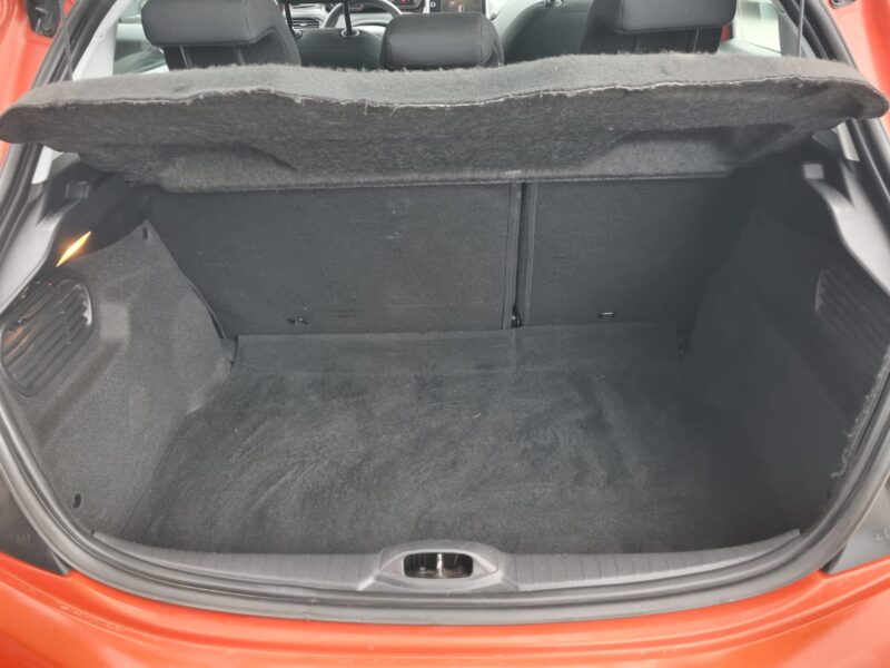 PEUGEOT 208 1.6 HDi 75 Active