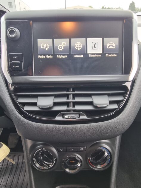 PEUGEOT 208 1.6 HDi 75 Active