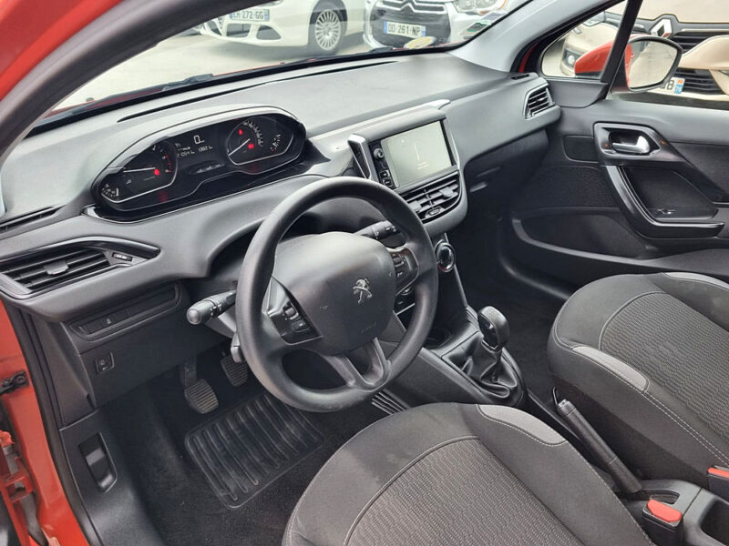 PEUGEOT 208 1.6 HDi 75 Active