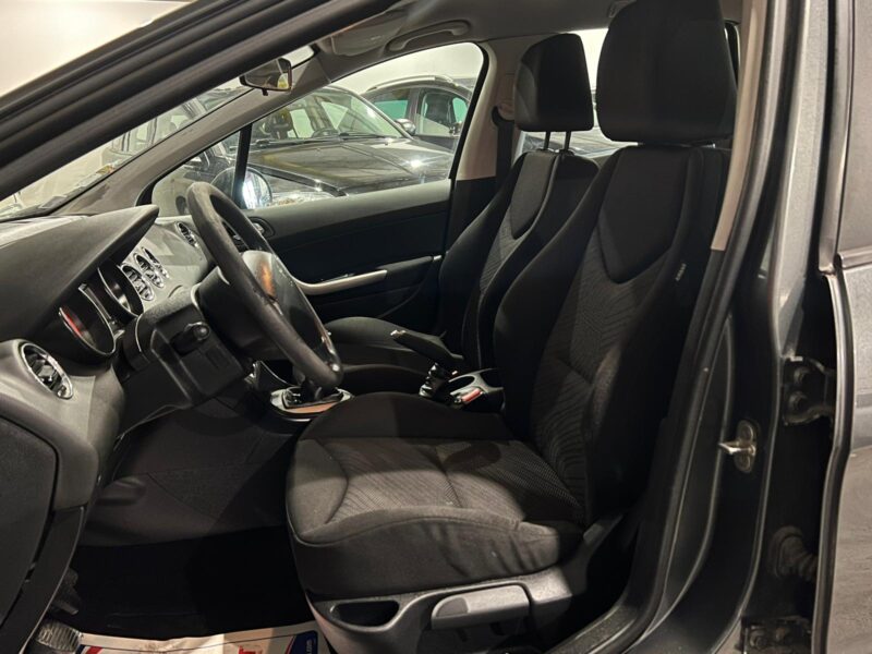 PEUGEOT 308 SW I 2011