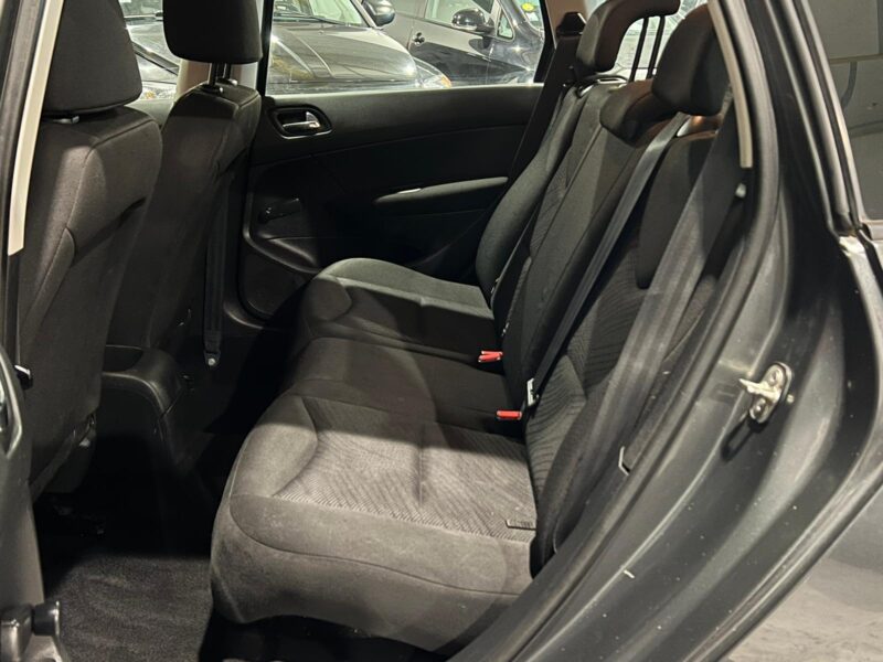 PEUGEOT 308 SW I 2011