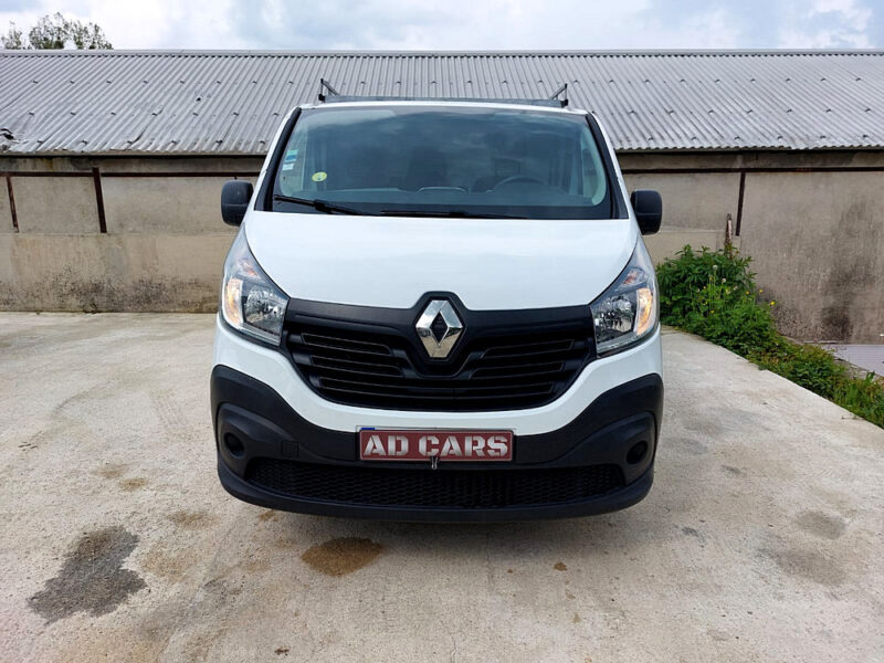 RENAULT TRAFIC III Camionnette 2017