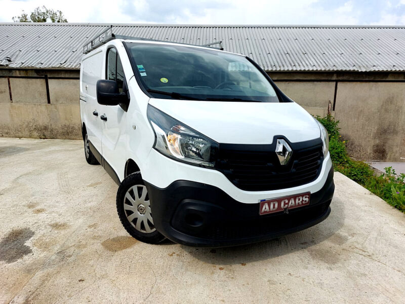 RENAULT TRAFIC III Camionnette 2017