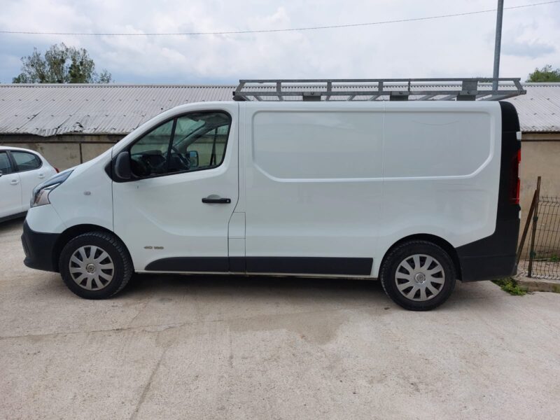 RENAULT TRAFIC III Camionnette 2017