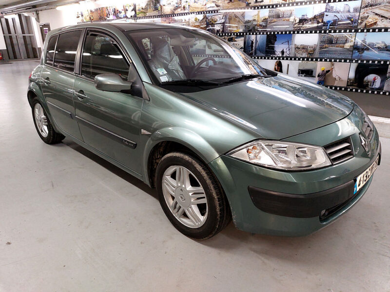 RENAULT MEGANE 1.4 98CV PRIVILEGE 74000 KM