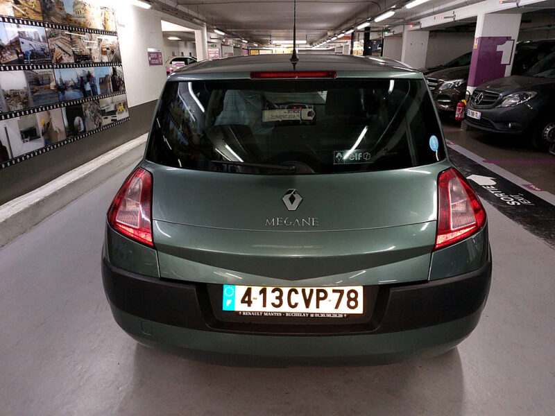 RENAULT MEGANE 1.4 98CV PRIVILEGE 74000 KM