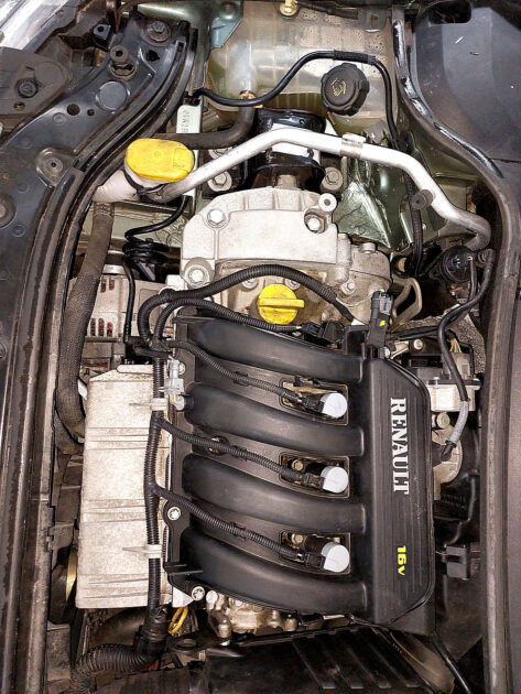 RENAULT MEGANE 1.4 98CV PRIVILEGE 74000 KM