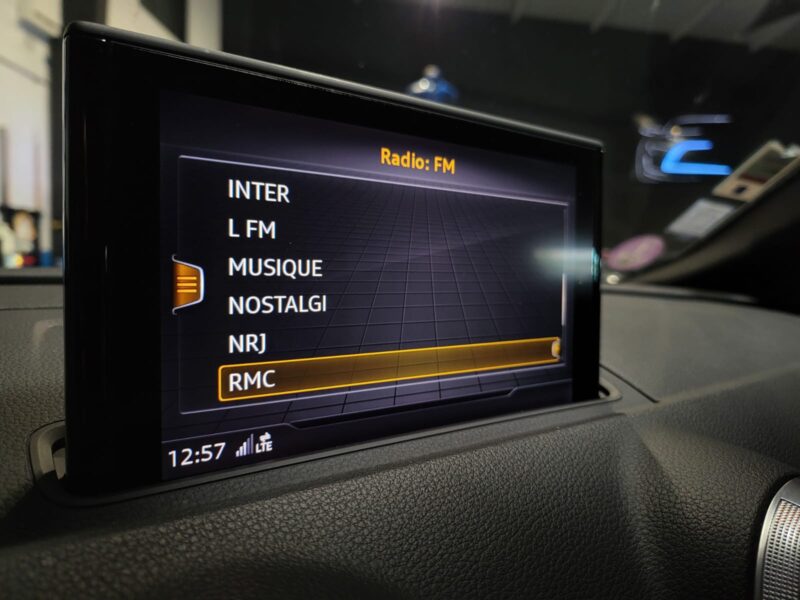 AUDI A3 Sportback 1.0 TFSI 115cv DESIGN LUXE TO / VIRTUAL COCKPIT / CAMERA / CARPLAY